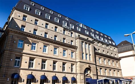 hotels near frankfurt hauptbahnhof.